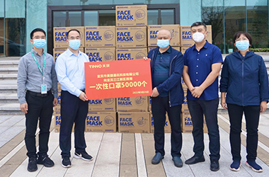 担当！天珑宜宾公司再次向三江新区捐赠5万只口罩